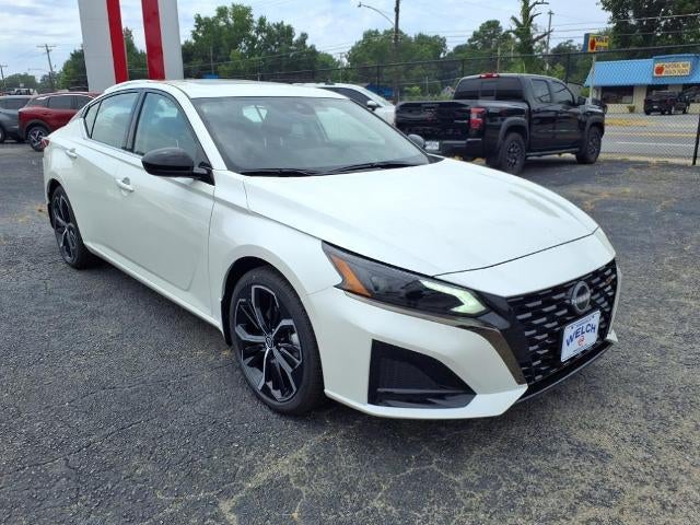 2025 Nissan Altima SR FWD