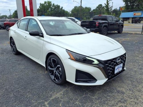 2025 Nissan Altima SR FWD