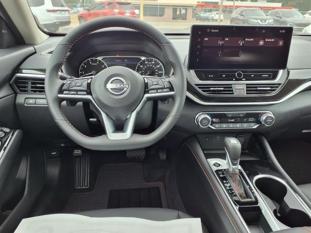 2025 Nissan Altima SR FWD