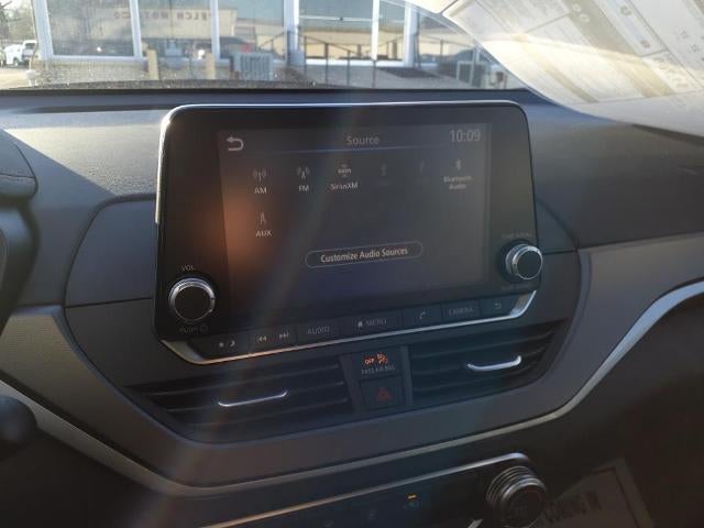 2025 Nissan Altima SR FWD