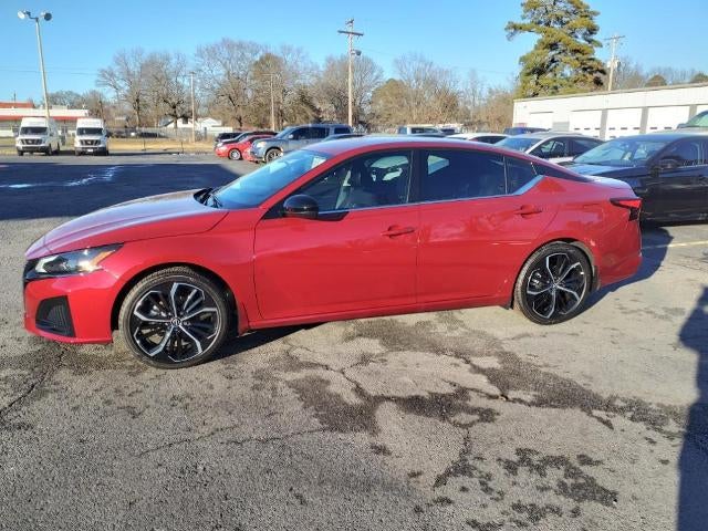 2025 Nissan Altima SR FWD