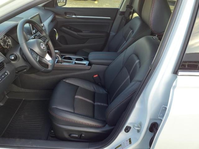 2025 Nissan Altima SR FWD