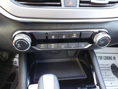 2025 Nissan Altima SR FWD