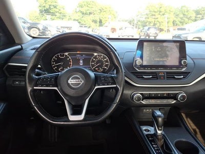 2021 Nissan Altima 2.5 SR Sedan