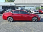 2021 Nissan Altima 2.5 SR Sedan