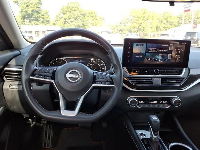 2025 Nissan Altima SR FWD