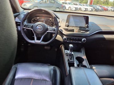 2020 Nissan Altima 2.5 SR Sedan