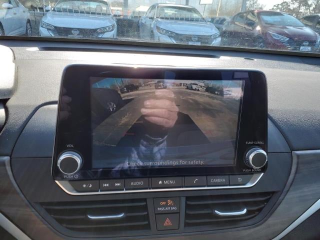 2024 Nissan Altima 2.5 SV Sedan