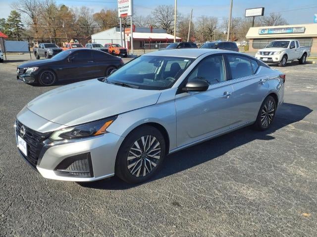 2024 Nissan Altima 2.5 SV Sedan