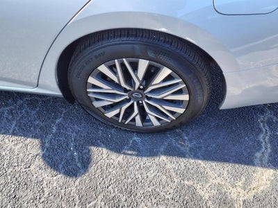 2024 Nissan Altima 2.5 SV Sedan