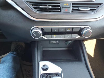 2026 Nissan Altima SV FWD