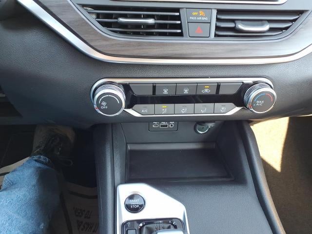 2026 Nissan Altima SV FWD