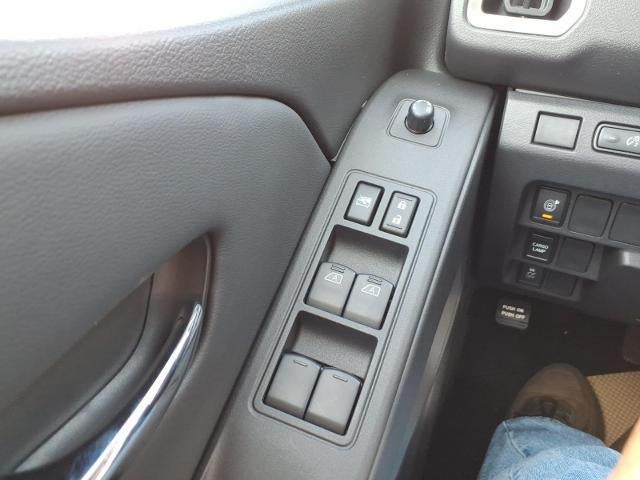 2027 Nissan Frontier Crew Cab 4x2 SV
