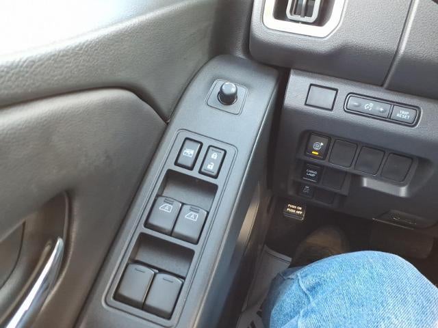 2026 Nissan Frontier Crew Cab 4x4 SV