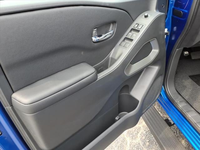 2026 Nissan Frontier Crew Cab 4x4 SV