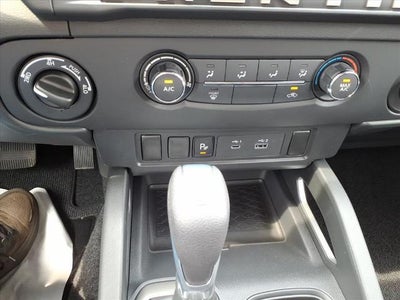 2026 Nissan Frontier Crew Cab 4x4 SV