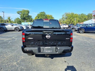 2027 Nissan Frontier Crew Cab 4x4 SV