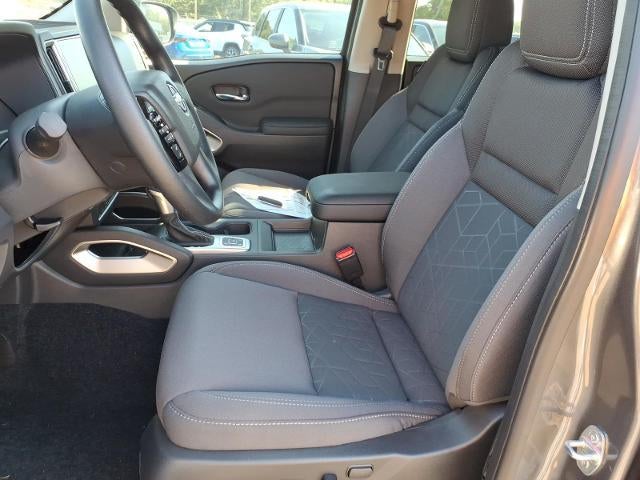 2027 Nissan Frontier Crew Cab 4x4 SV