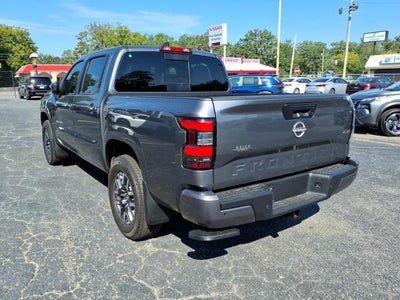 2027 Nissan Frontier Crew Cab 4x4 SV