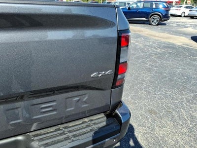 2027 Nissan Frontier Crew Cab 4x4 SV