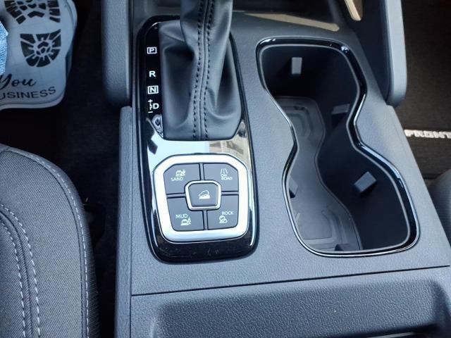 2026 Nissan Frontier Crew Cab 4x4 SV