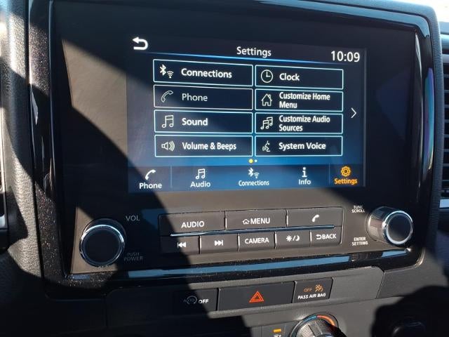 2023 Nissan Frontier Crew Cab 4x4 SV Auto