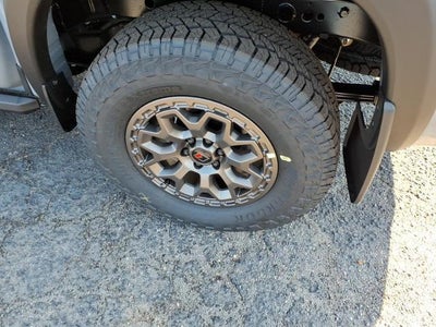 2026 Nissan Frontier Crew Cab 4x4 PRO-4X w/R Package