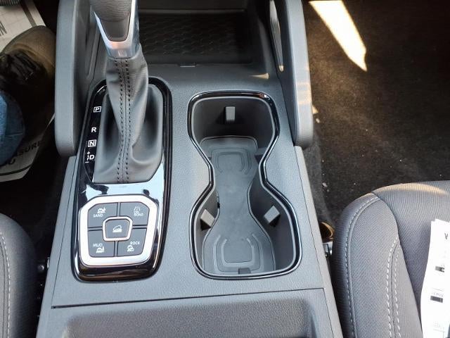 2027 Nissan Frontier Crew Cab 4x4 SV