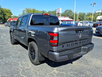 2027 Nissan Frontier Crew Cab 4x4 SV