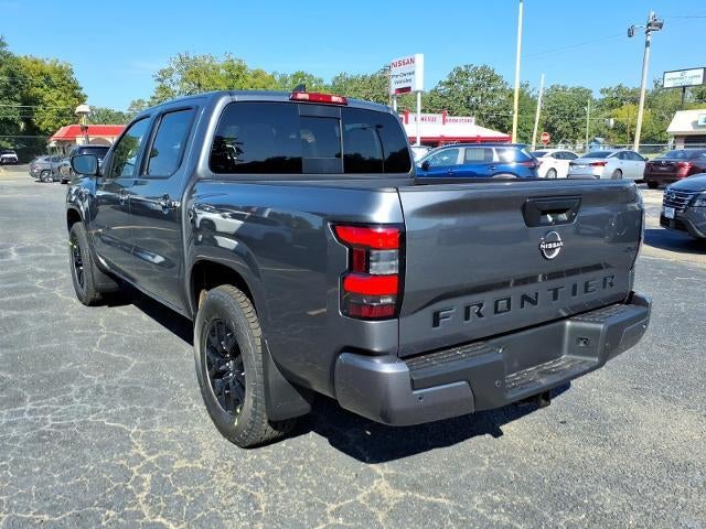 2027 Nissan Frontier Crew Cab 4x4 SV
