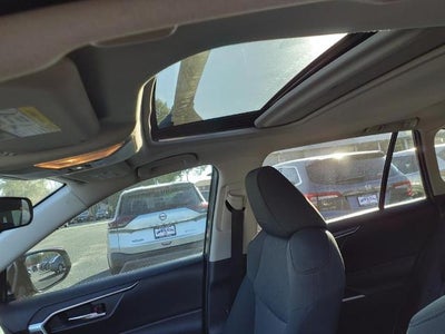 2021 Toyota RAV4 XLE Premium FWD (Natl)