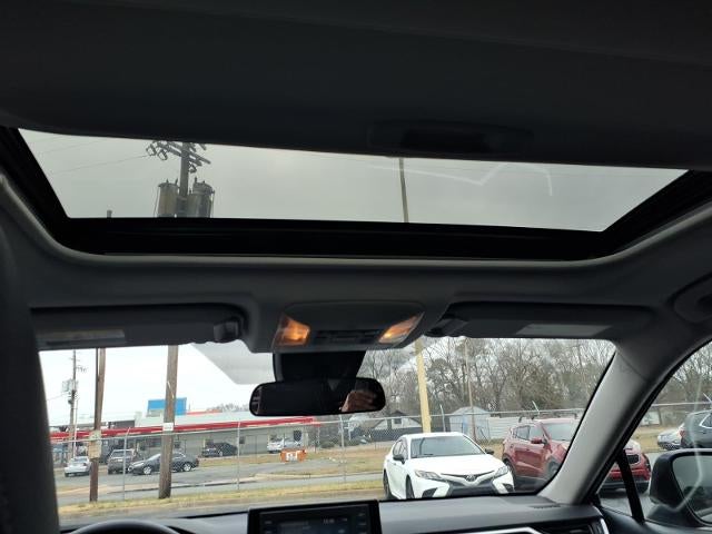 2020 Toyota RAV4 XLE FWD (GS)