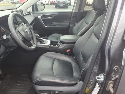 2020 Toyota RAV4 XLE FWD (GS)