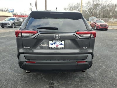 2020 Toyota RAV4 XLE FWD (GS)