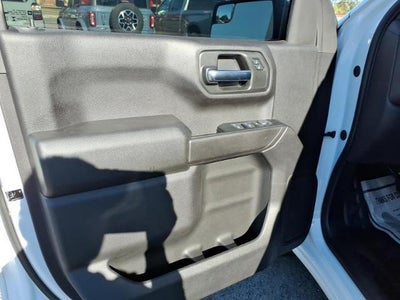 2024 GMC Sierra 1500 Crew Cab Short Box 4-Wheel Drive Pro