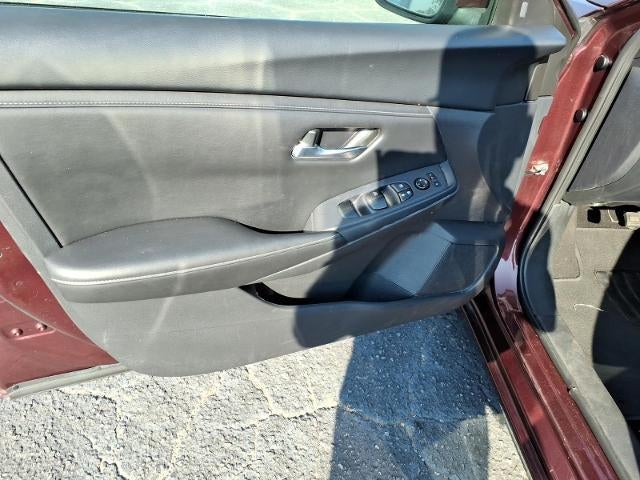 2024 Nissan Sentra SV CVT
