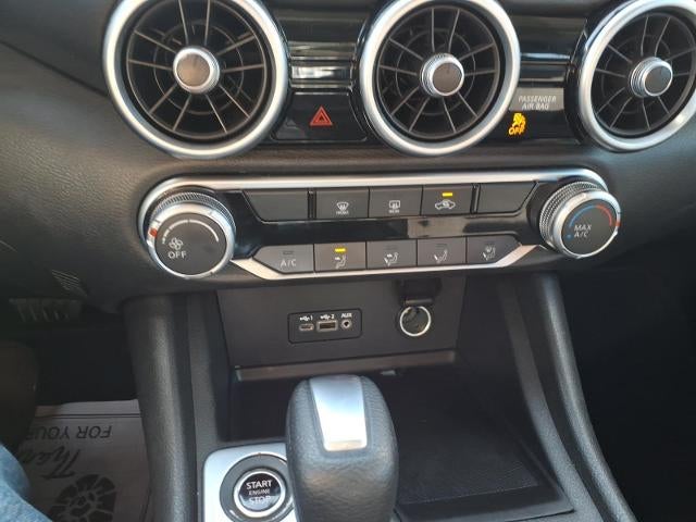 2022 Nissan Sentra SV CVT
