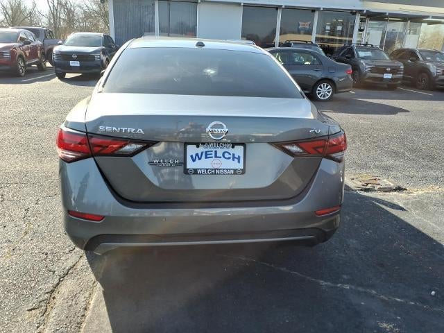 2022 Nissan Sentra SV CVT