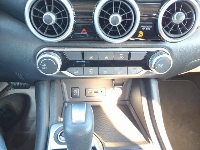 2025 Nissan Sentra SV CVT