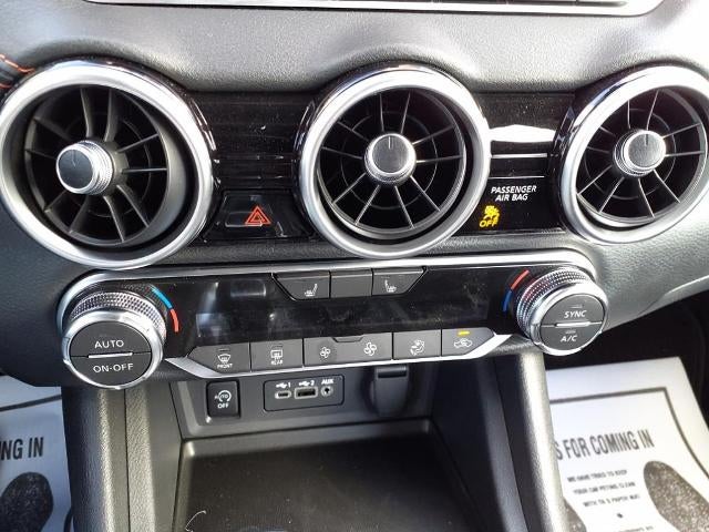 2024 Nissan Sentra SR CVT