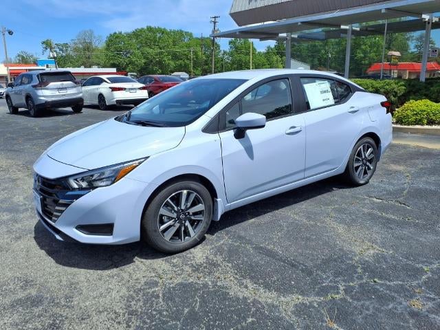 2025 Nissan Versa SV CVT