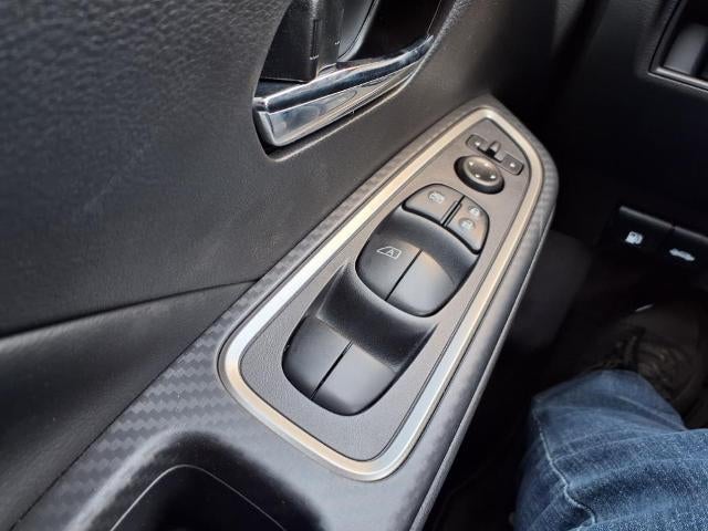 2025 Nissan Versa SR CVT