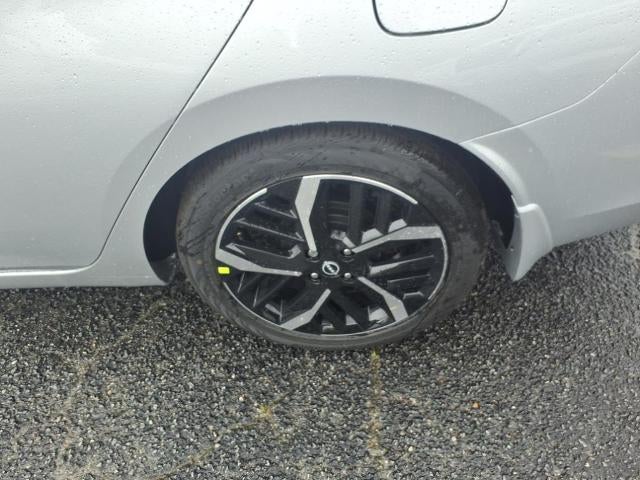 2025 Nissan Versa SR CVT