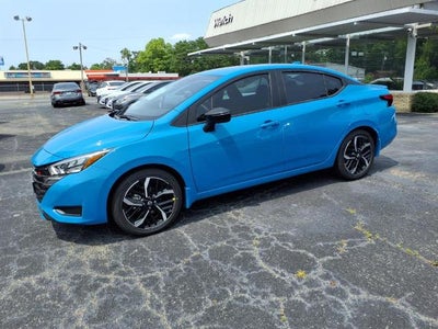 2025 Nissan Versa SR CVT