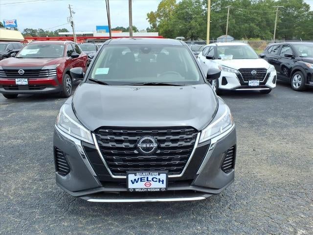2025 Nissan Kicks Play S FWD
