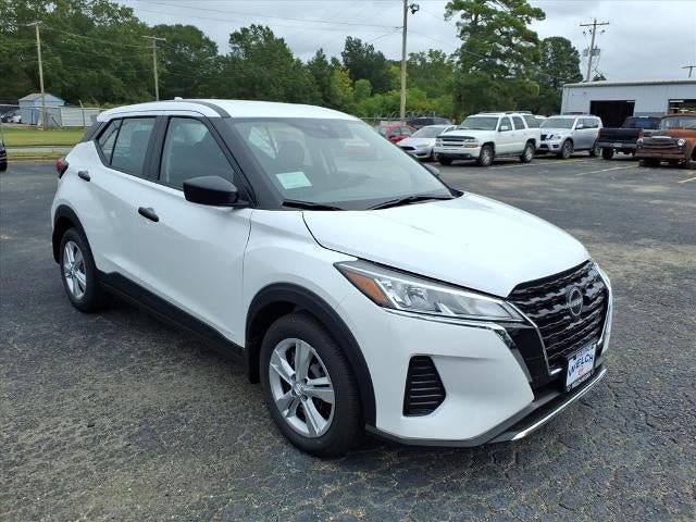 2025 Nissan Kicks Play S FWD
