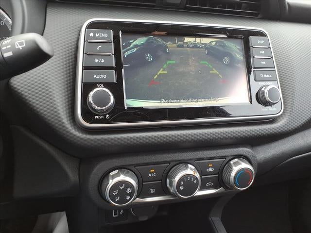 2025 Nissan Kicks Play S FWD