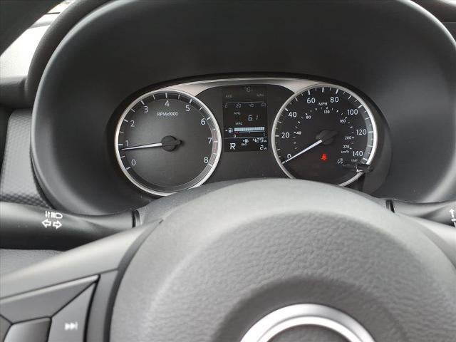 2025 Nissan Kicks Play S FWD