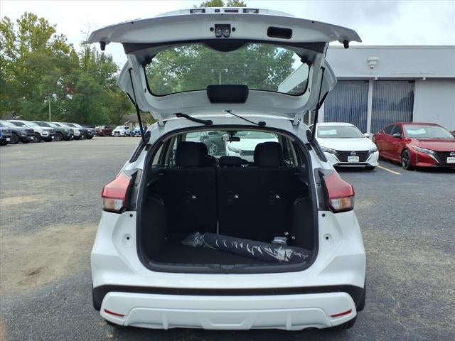 2025 Nissan Kicks Play S FWD