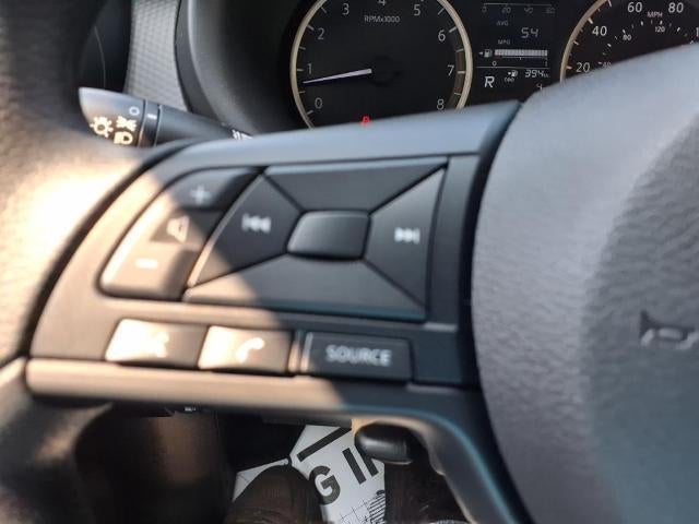 2025 Nissan Kicks Play S FWD